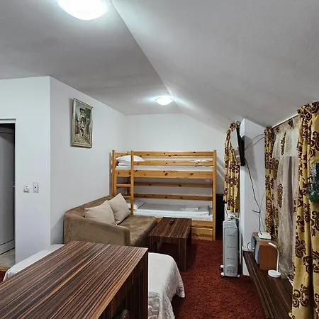 Pamporovo, Ski-in Ski-out, Family Apartment, Lift Access Apartman